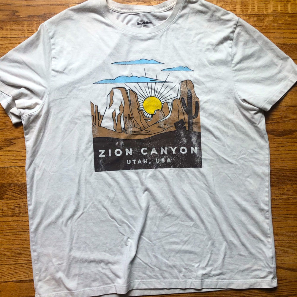 Men’s t-shirt